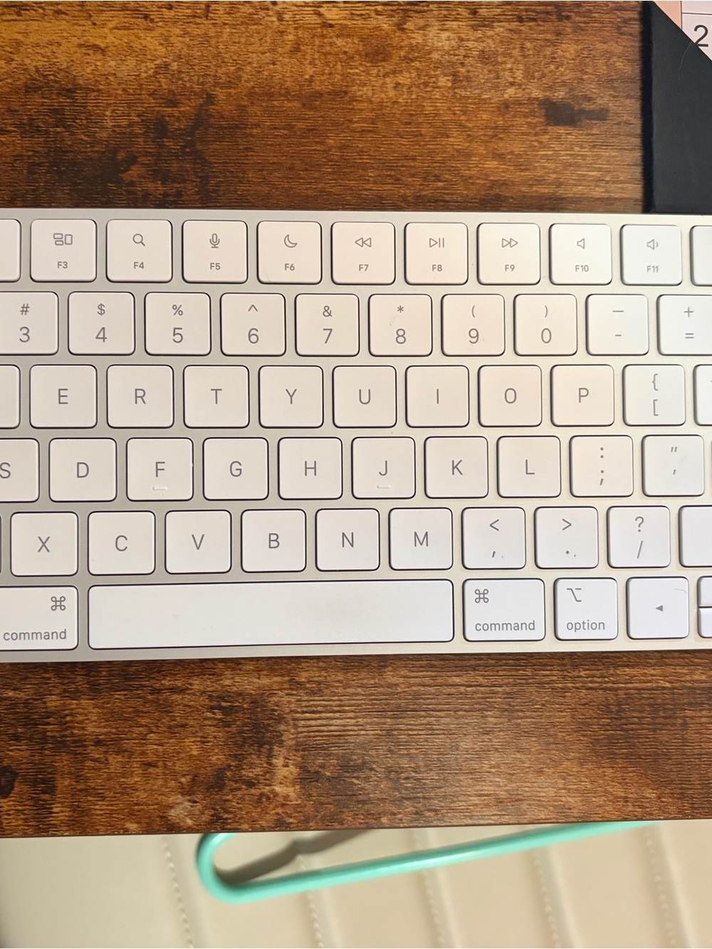 Apple Silver and White Wireless Bluetooth Keyboard